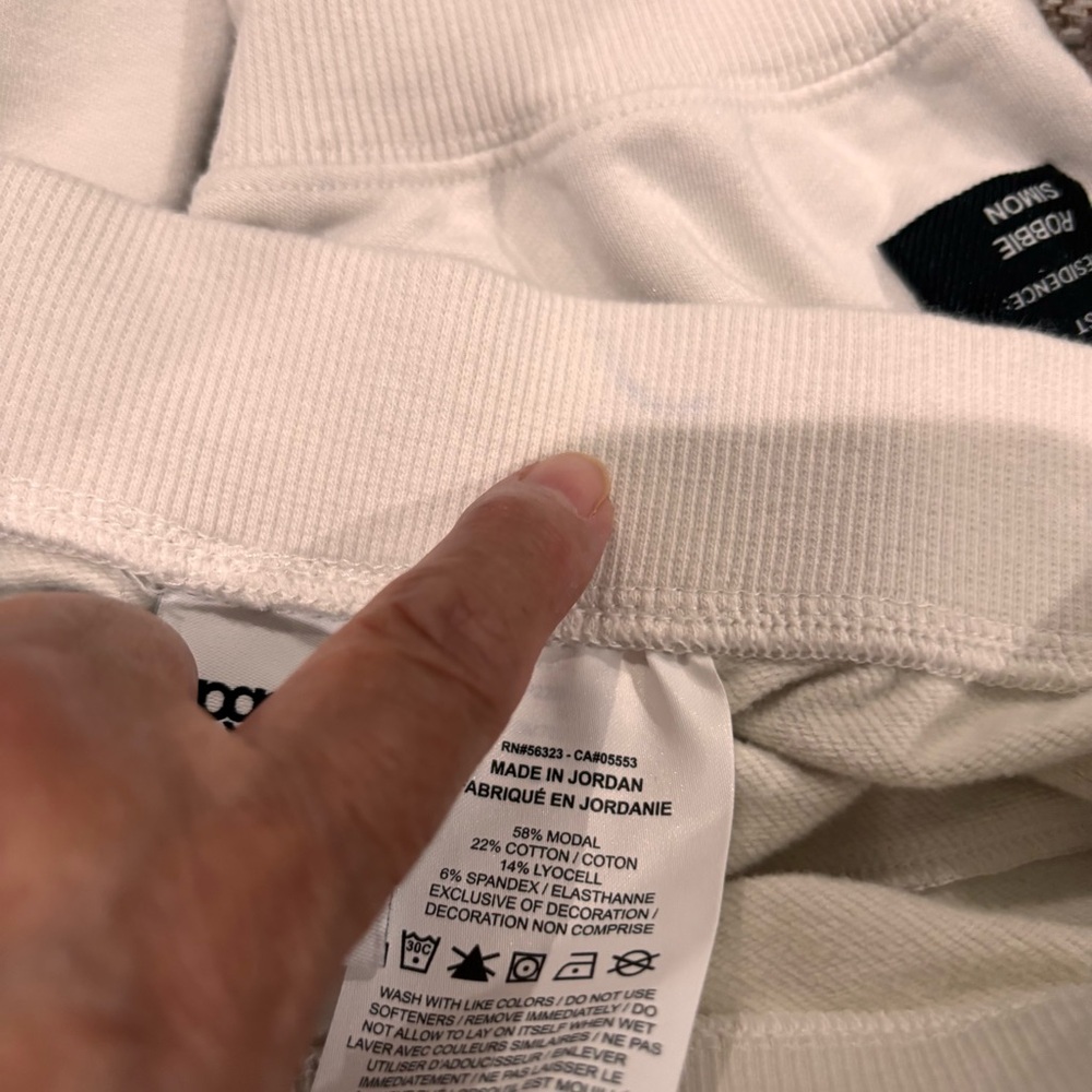 Nike Yoga Luxe A.I.R. Cream Women’s Medium 7/8 High Rise Fleece Joggers - Picture 15 of 15